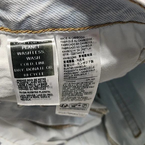 Levi's 501 Original Jean Shorts - Picture 8 of 12